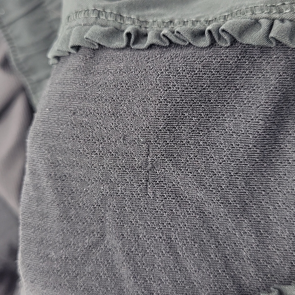 Lululemon athletica black lined running short elastic drawstring mesh Size 4 - Picture 16 of 16